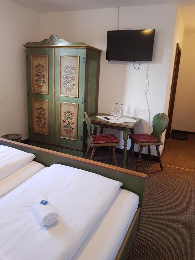 Hotel Krone Post ゲルスフェルト エクステリア 写真